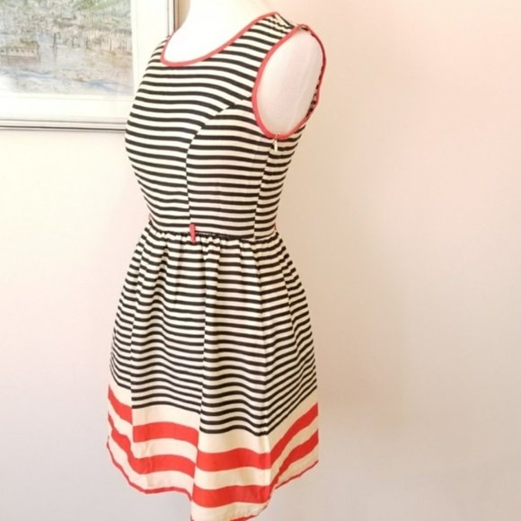 Monteau Black/White/Red Stripe Sleeveless Dress - Picture 2 of 9